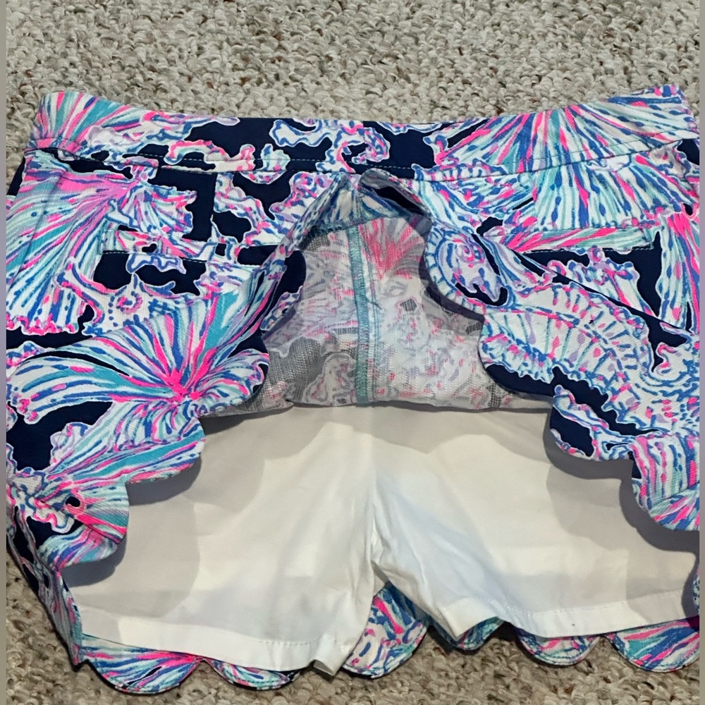 Lilly Pulitzer Navy Pattern Skort With Scalloped Hem Women 0 - Picture 4 of 4